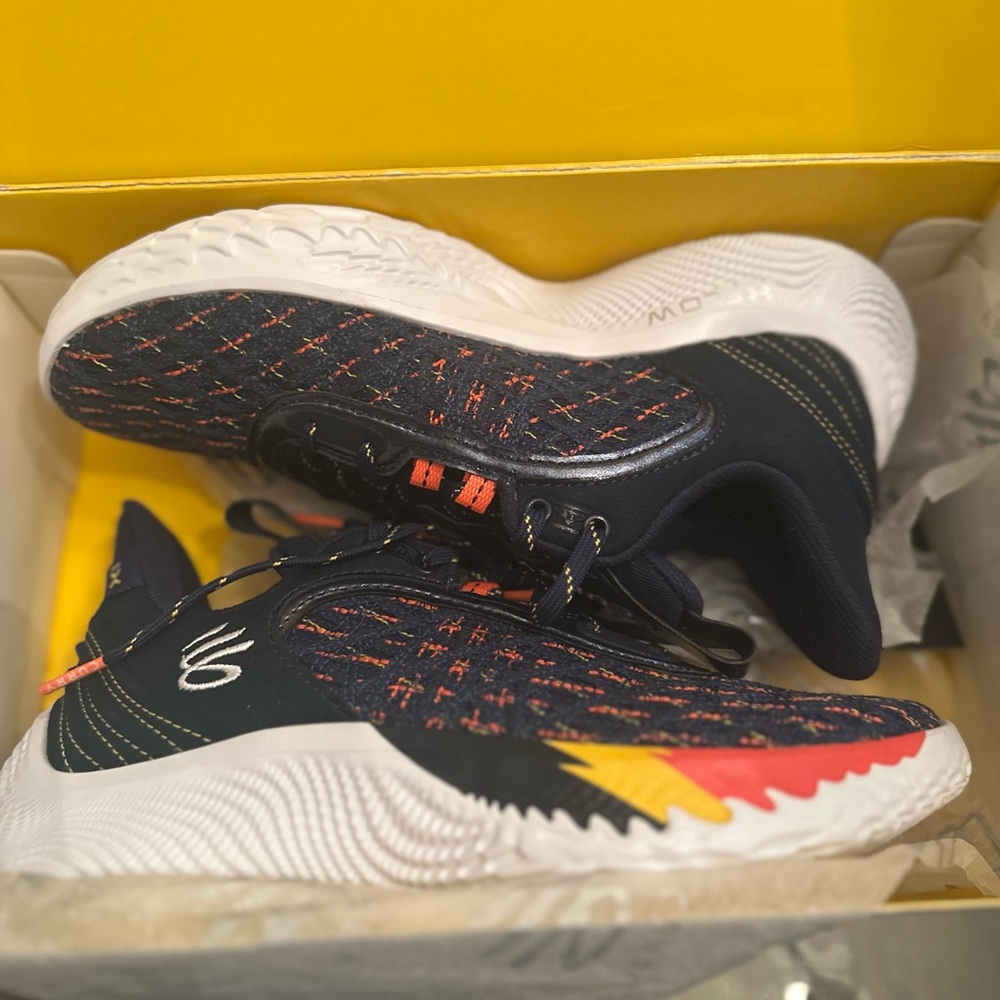 Steph Curry basketball tennis shoes